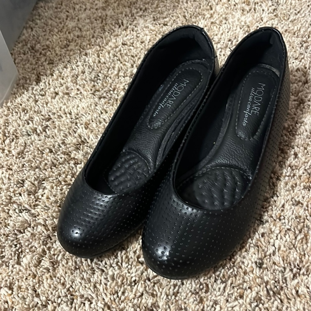 Black flats